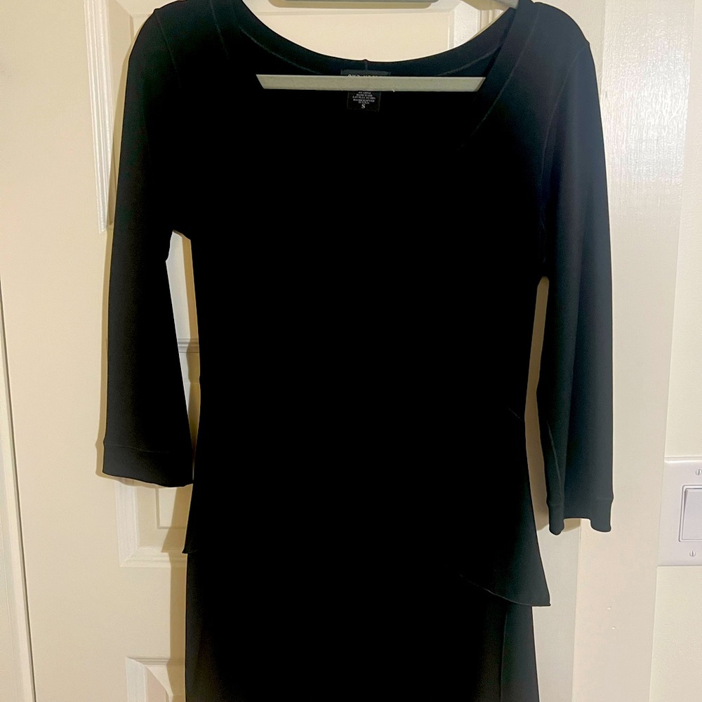 Women’s black tunic top
